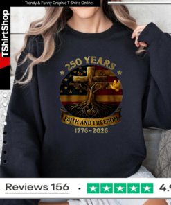 250 years faith and freedom flag cross tree 1776-2026 Sweatshirt
