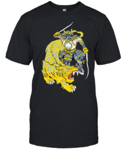 Buffalo Sabers knight fighting  Classic Men's T-shirt