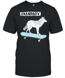 Wolf granddaddy blue wave  Classic Men's T-shirt