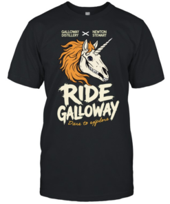 dare to explore  Classic Men's T-shirt