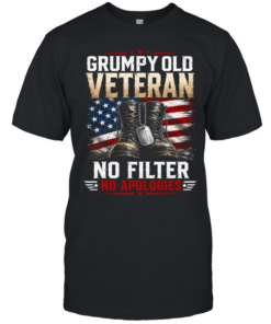 GRUMPY OLD VETERAN  Classic Men's T-shirt