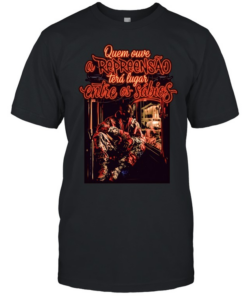 Mem quem ouve a repreensao tera lugar entre os sabios  Classic Men's T-shirt