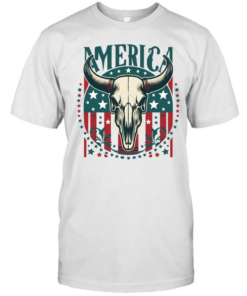 Patriotic America Bull Skull  Classic Men's T-shirt
