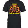 Queen cat chump give me snacks graphic  Classic Men's T-shirt