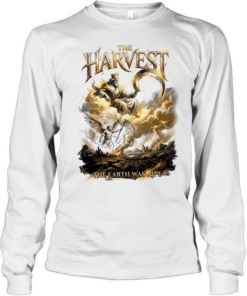 The harvest the earth was ripe  Long Sleeved T-shirt