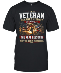 VETERAN LEARNED  Classic Men's T-shirt
