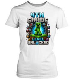4th Grade Level Unlocked 32-Bit Gaming T- with 3D Brick Blocks Classic Women's T-shirt