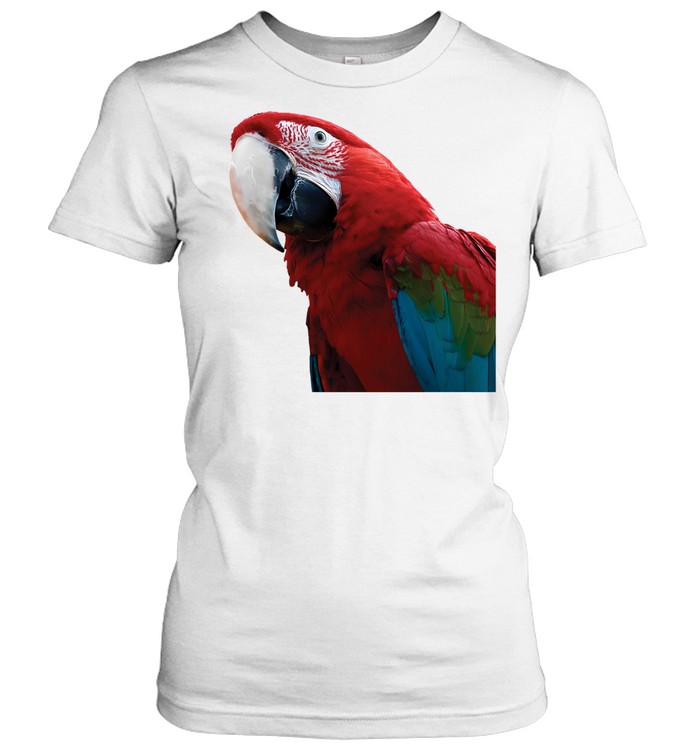 CloseUp Of A Green Winged Macaw Parrot Classic Women's T-shirt
