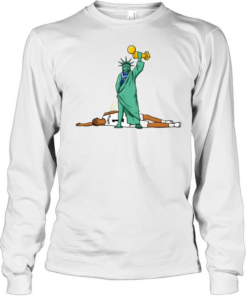 Knicks Jalen Brunson Liberty trophy peeing on Wemby Long Sleeved T-shirt