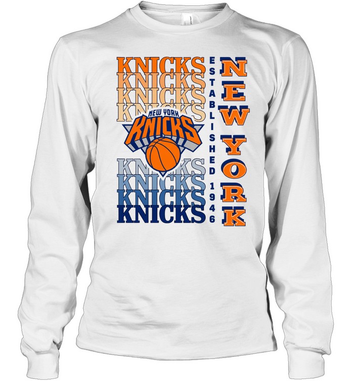 New York Knicks Gradient Wordmark Long Sleeved T-shirt