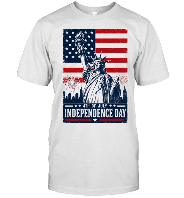 Statue of Liberty 4th of July Independence Day fireworks city skyline Classic Men's T-shirt