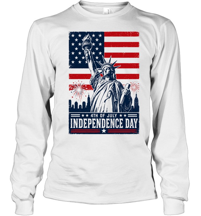 Statue of Liberty 4th of July Independence Day fireworks city skyline Long Sleeved T-shirt