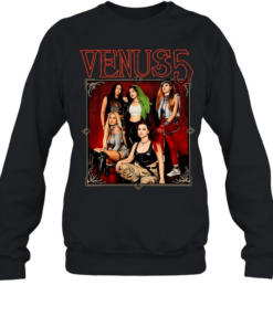 Venus 5 band members posing Unisex Sweatshirt