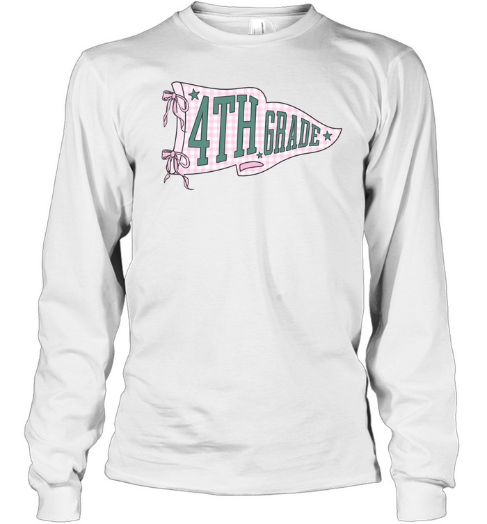 Vintage School Pennant Flag 4th Grade Tee with Pink Plaid Texture Long Sleeved T-shirt