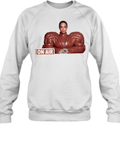 beyonce on air  Unisex Sweatshirt